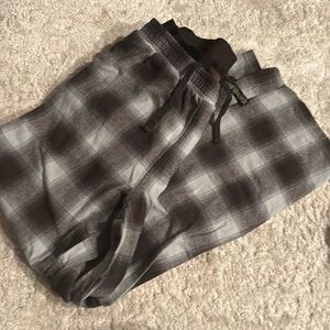 SKIMS plaid pants size M